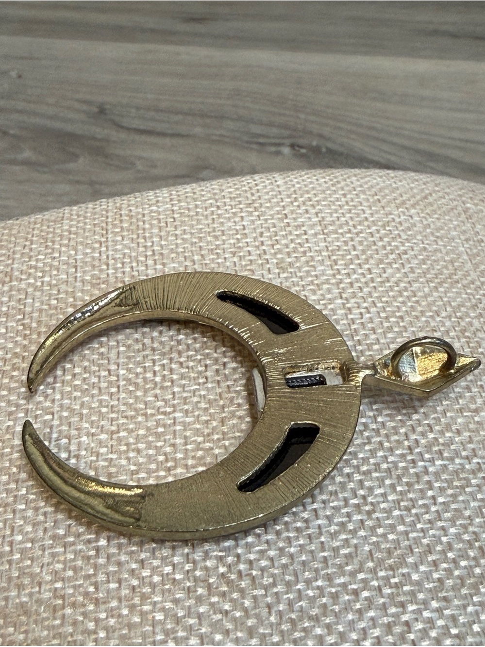 Black and Gold Crescent Pendant Necklace - Unbranded - Picture 3 of 3